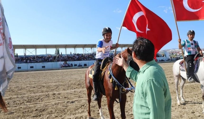 Selendi'nin atlı cirit zaferi