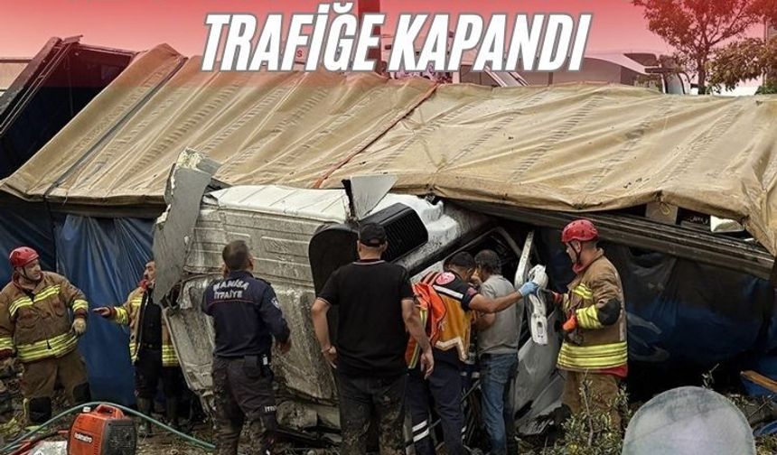 Manisa'da zincirleme kaza; 2 ölü, 4 yaralı