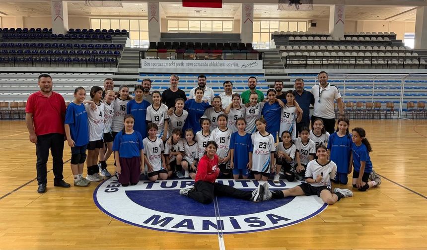 Turgutlu Elit Genç Akademi Spor Kulübü Türkiye Şampiyonu oldu