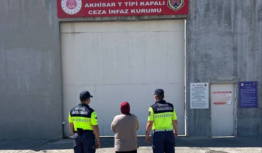 Manisa'da firari hükümlü otoyol gişelerinde yakalandı
