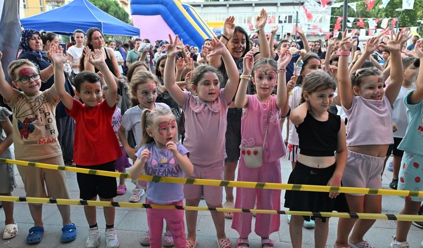 Saruhanlılı minikler eğlenceye doydu