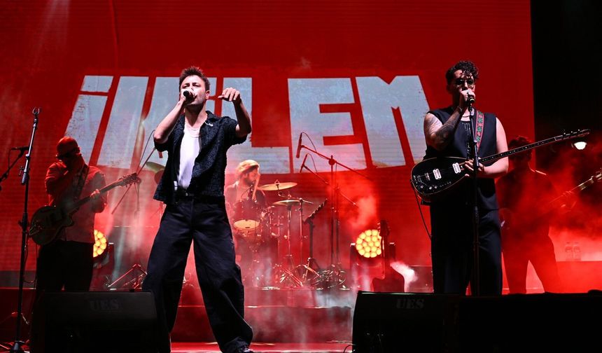 Demirci'de festival coşkusu Grup İkilem ile tavan yaptı