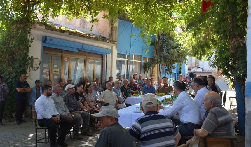 Salihli Kaymakamı Güldoğan, 3 mahallede talepleri dinledi