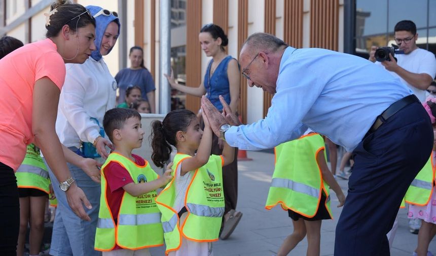 Turgutlu Belediyesi AKM'de yaz dönemine sanat dolu final
