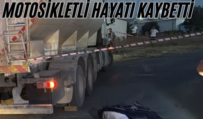 Manisa'da feci kaza: Kamyonun altında kalan motosikletli hayatı kaybetti
