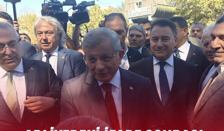 Adliyedeki ifade sonrası Davutoğlu'ndan ilk açıklama