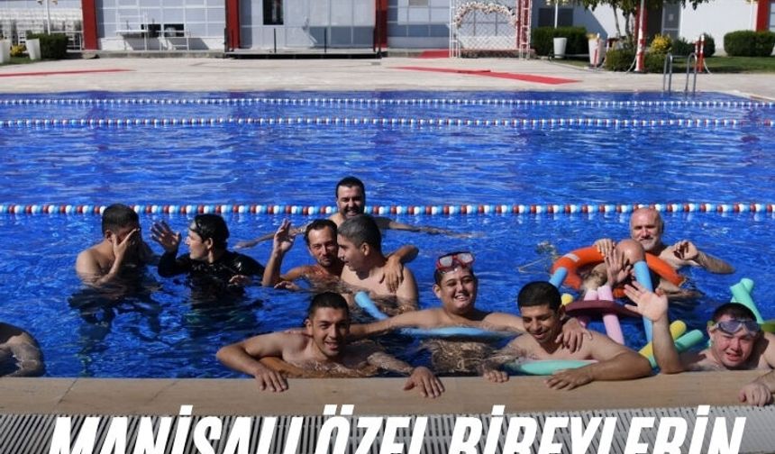 Manisalı özel bireylerin havuz keyfi