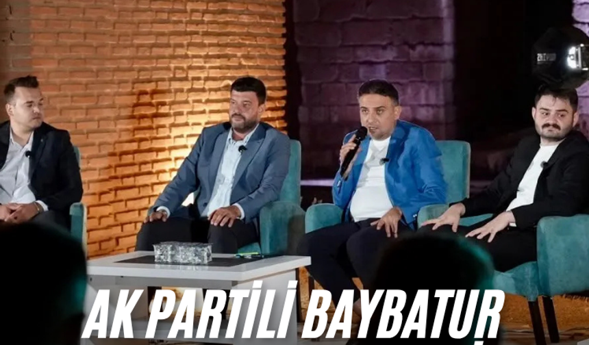 AK Partili Baybatur Sardes'te gençlerin sorularını yanıtladı