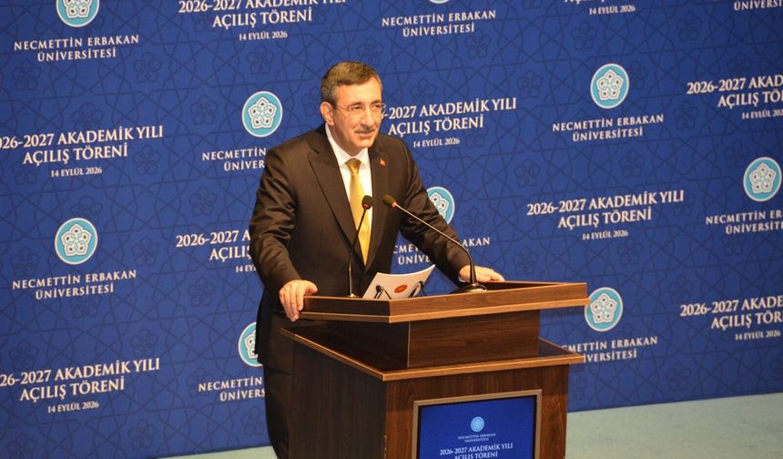 Cevdet Yılmaz: "Sosyal medya aslında asosyal medya"