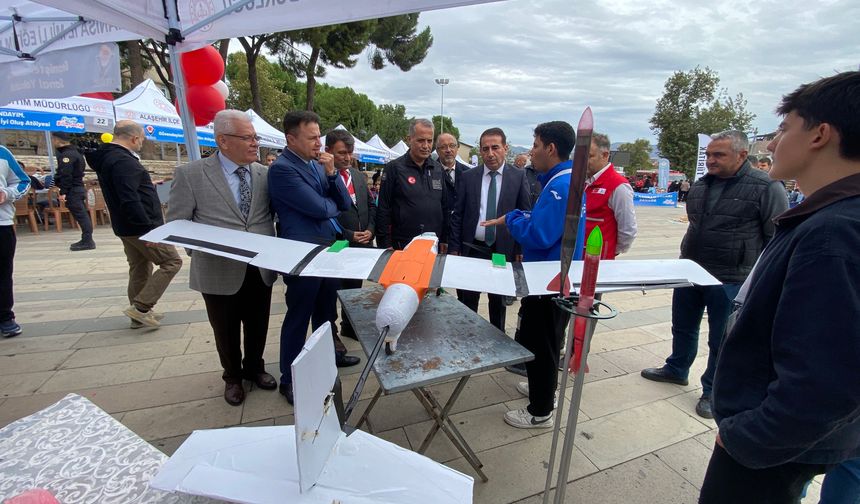 Alaşehir'de 2. Bilim Şenliği başladı