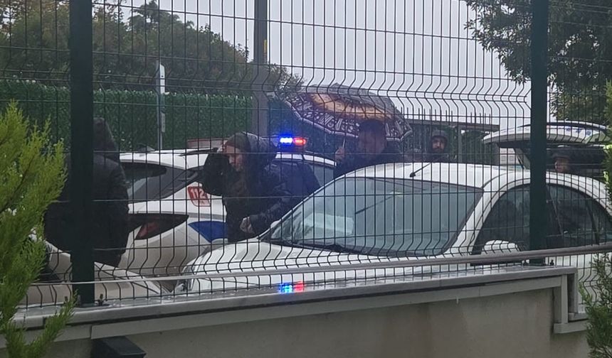 İstanbul’da okul önünde ortalık karıştı!