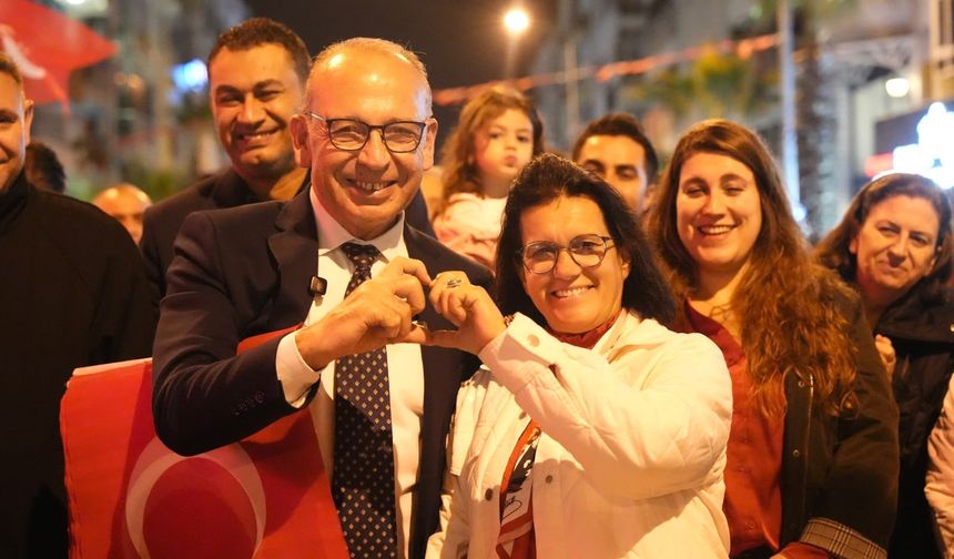 Turgutlu'da Cumhuriyet coşkusu meydanlara sığmadı
