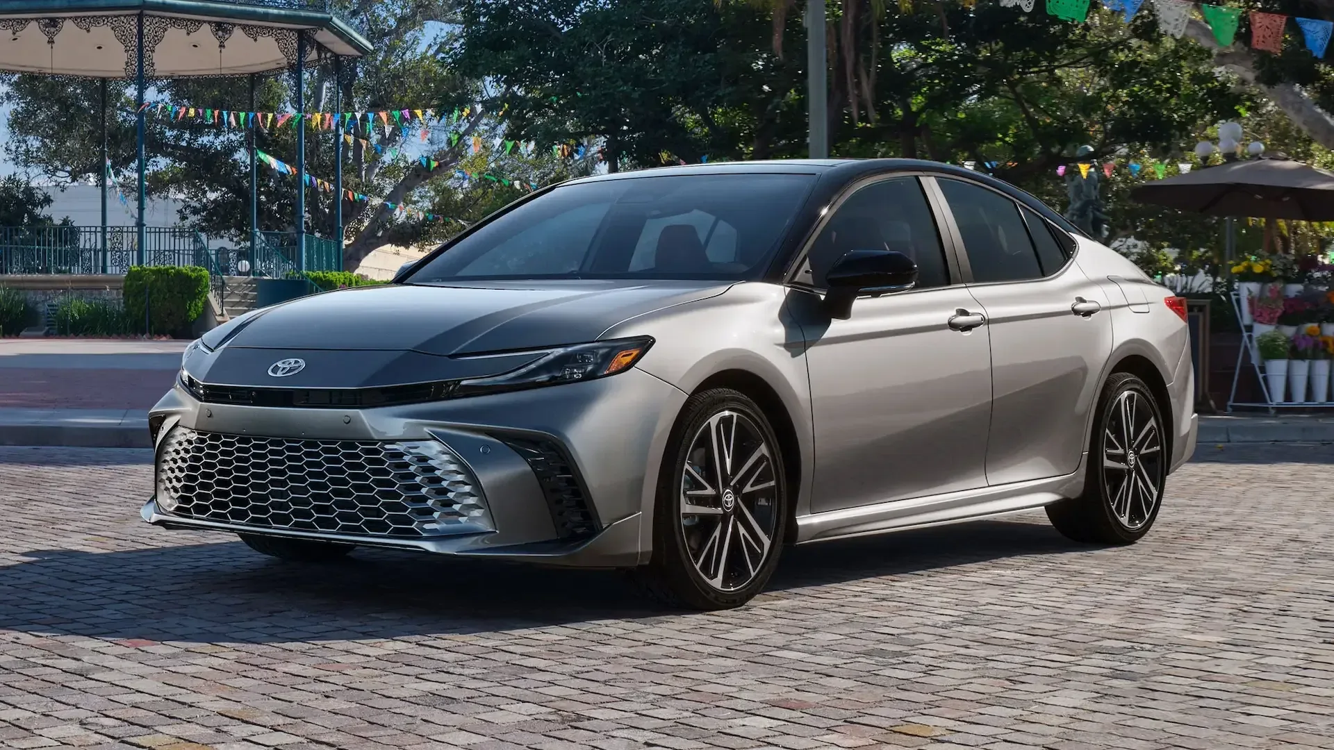 2025 Toyota Camry X S E 011