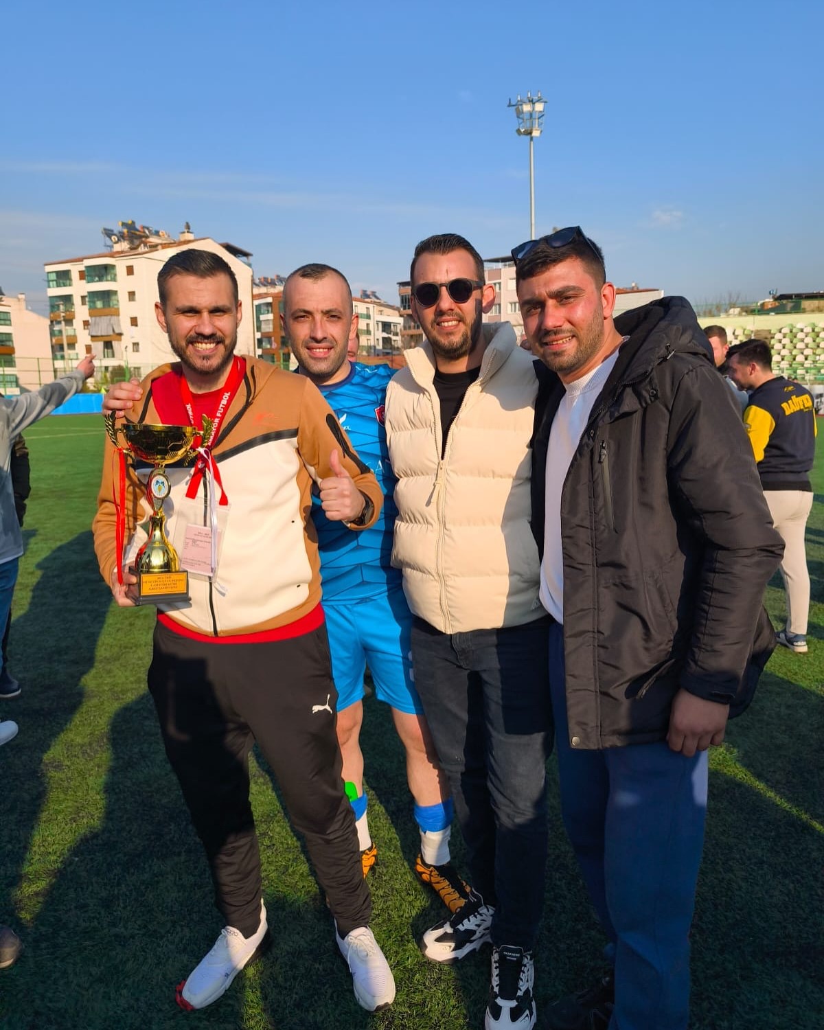 Şampiyon Salihli Seyrantepespor (2)