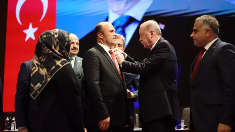 69779A7A8C3F68B010B5C2D5