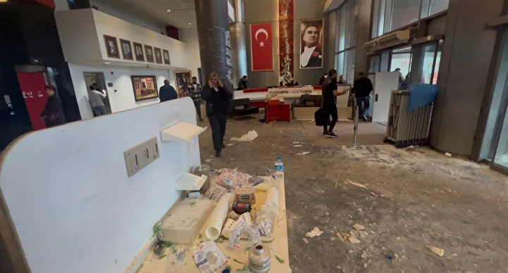 B0C56B6E Mutlak Butlan Sonrasi Chpde Ihrac Dalgasi Disipline Sevk Edilecekler Var