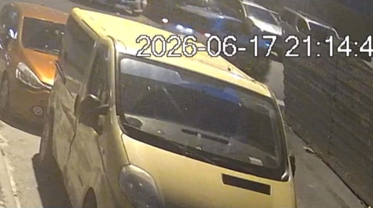 A W728547 01