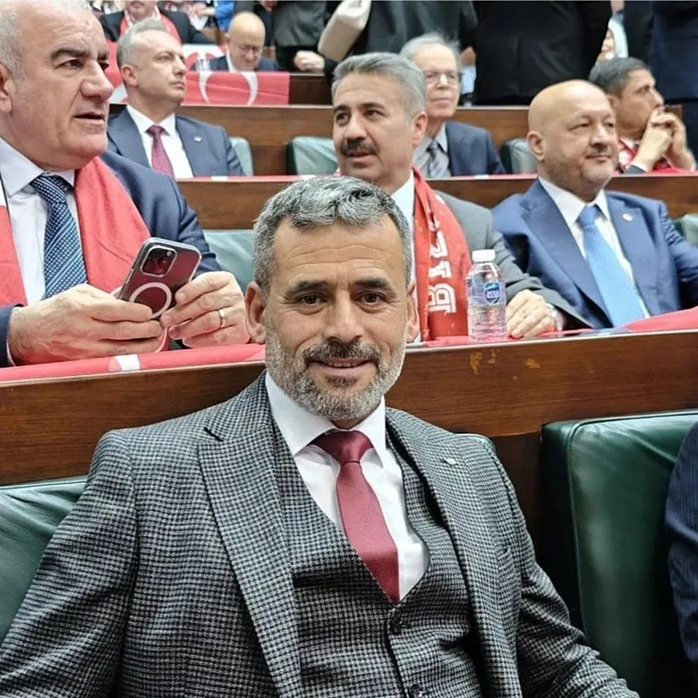 0X0 Afyonkarahisarda Belediye Baskanina Silahli Saldiri Oglu Arbedede Yaralandi 1783411214301