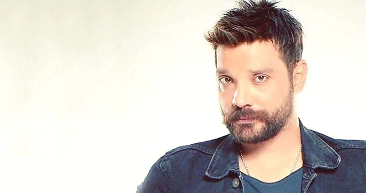 Oguzhan Ugur Kimdir 12010261 4168 Amp
