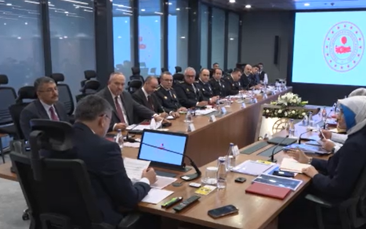 Bakan Çiftçi, "Birimlerimiz yeni nesil suç çetelerine karşı müşterek hareket etmelidir"