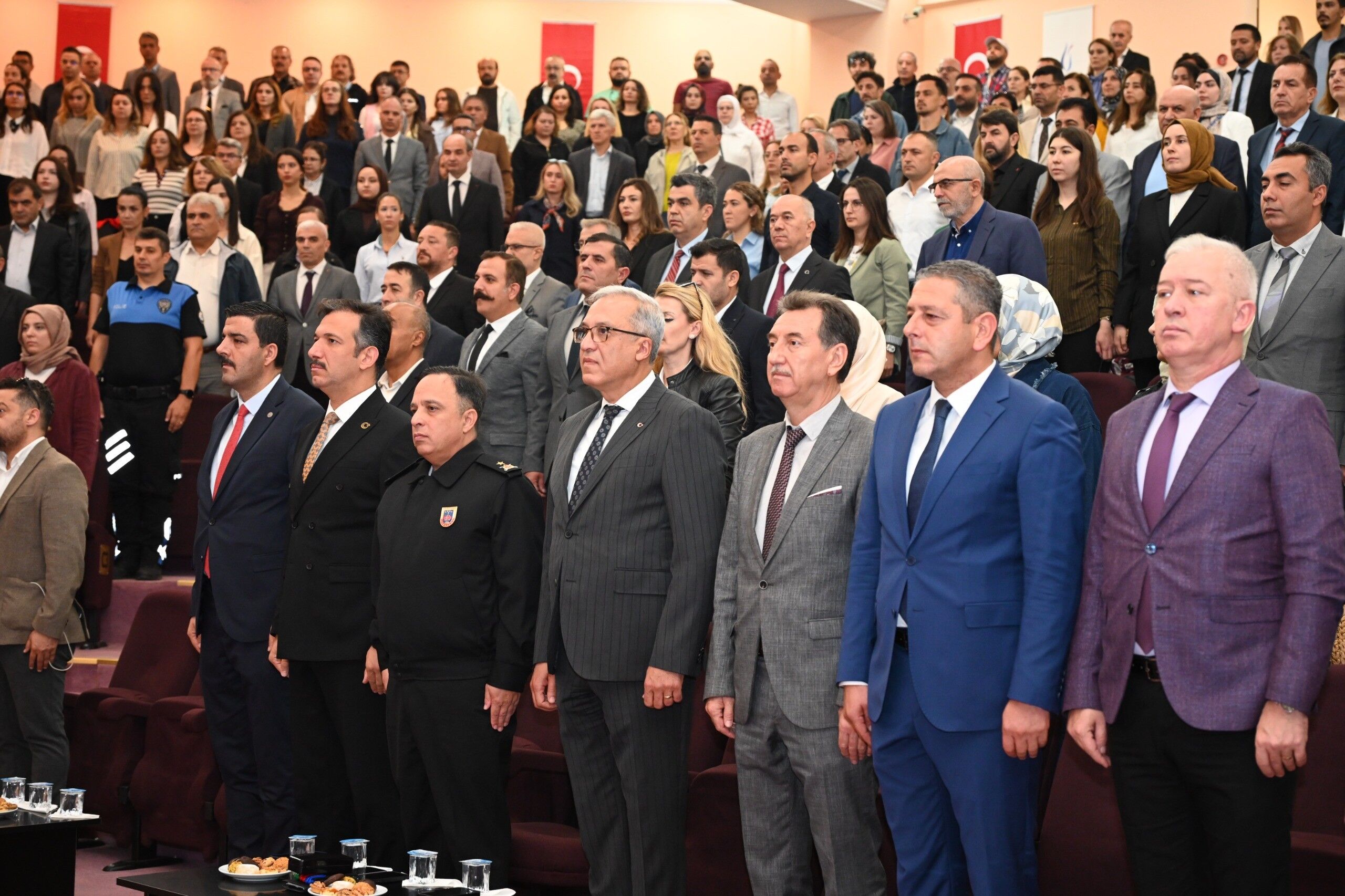 Manisa’da Okul Yöneticileri Ve Rehber Öğretmenlere Güvenlik Eğitimi Gerçekleştirildi (3)