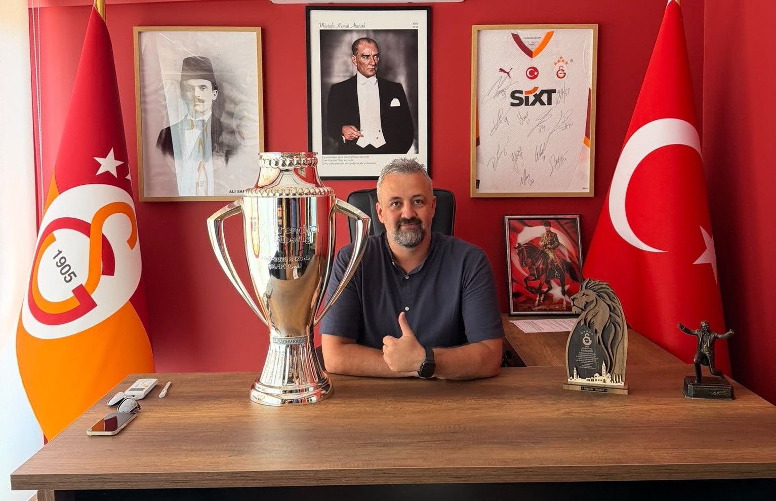 Salihli Galatasaray Taraftarları Derneğinden 16 Öğrenciye Burs (1)